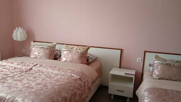 Четырехместный номер «Комфорт» в Гостинице Энергия