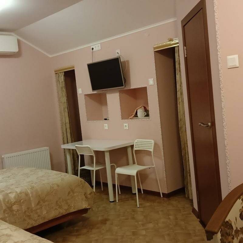 Фотографии номера 3-местный комфорт в Гостинице Энергия Батайск