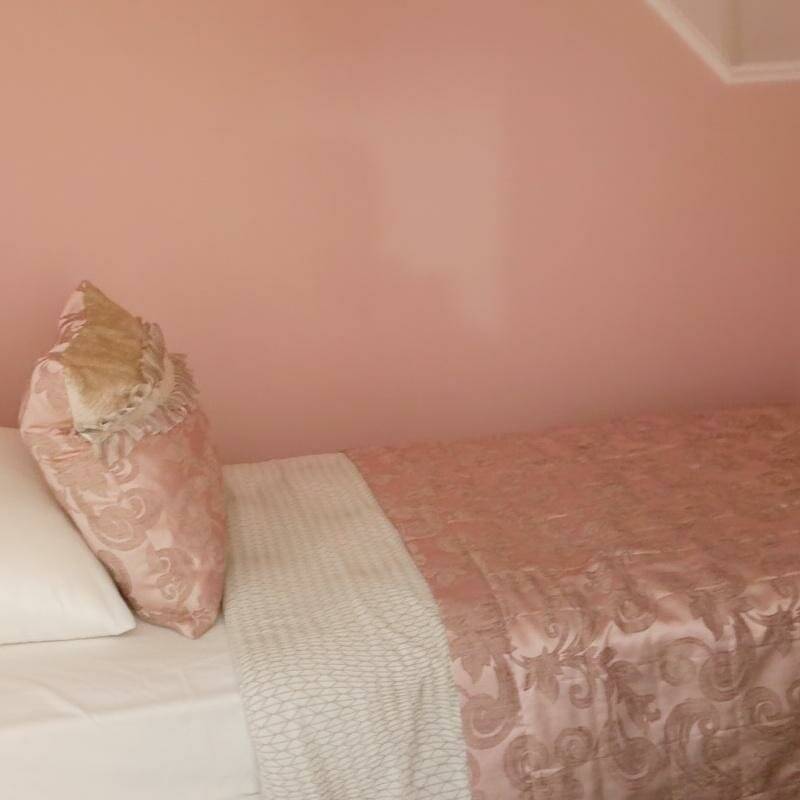 Фотографии номера 4-местный комфорт (1 двуспальная и 2 односпальные) в Гостинице Энергия Батайск